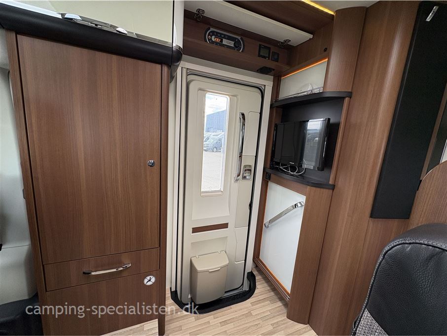 LMC Cruiser Premium T 681 G